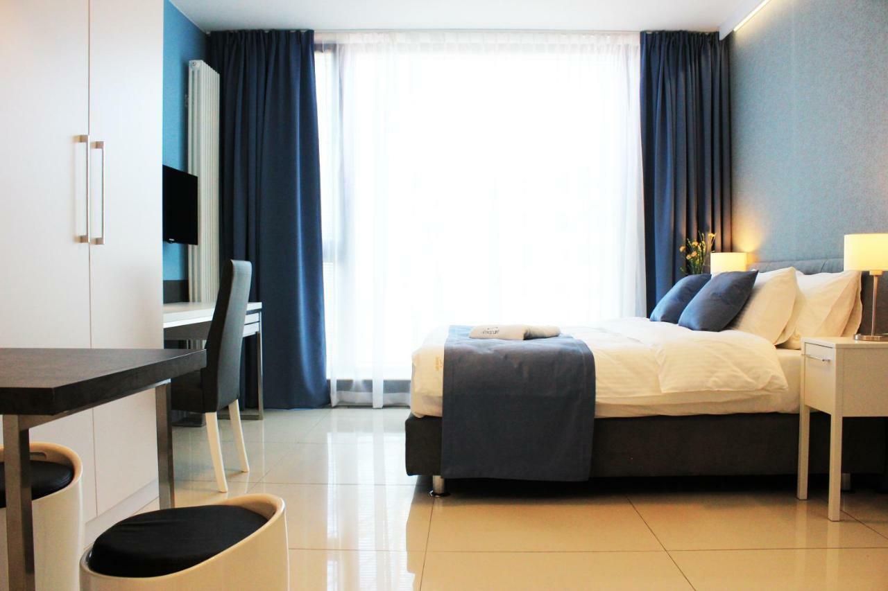 Jessapart - Ochota Apartments Varşovia Exterior foto
