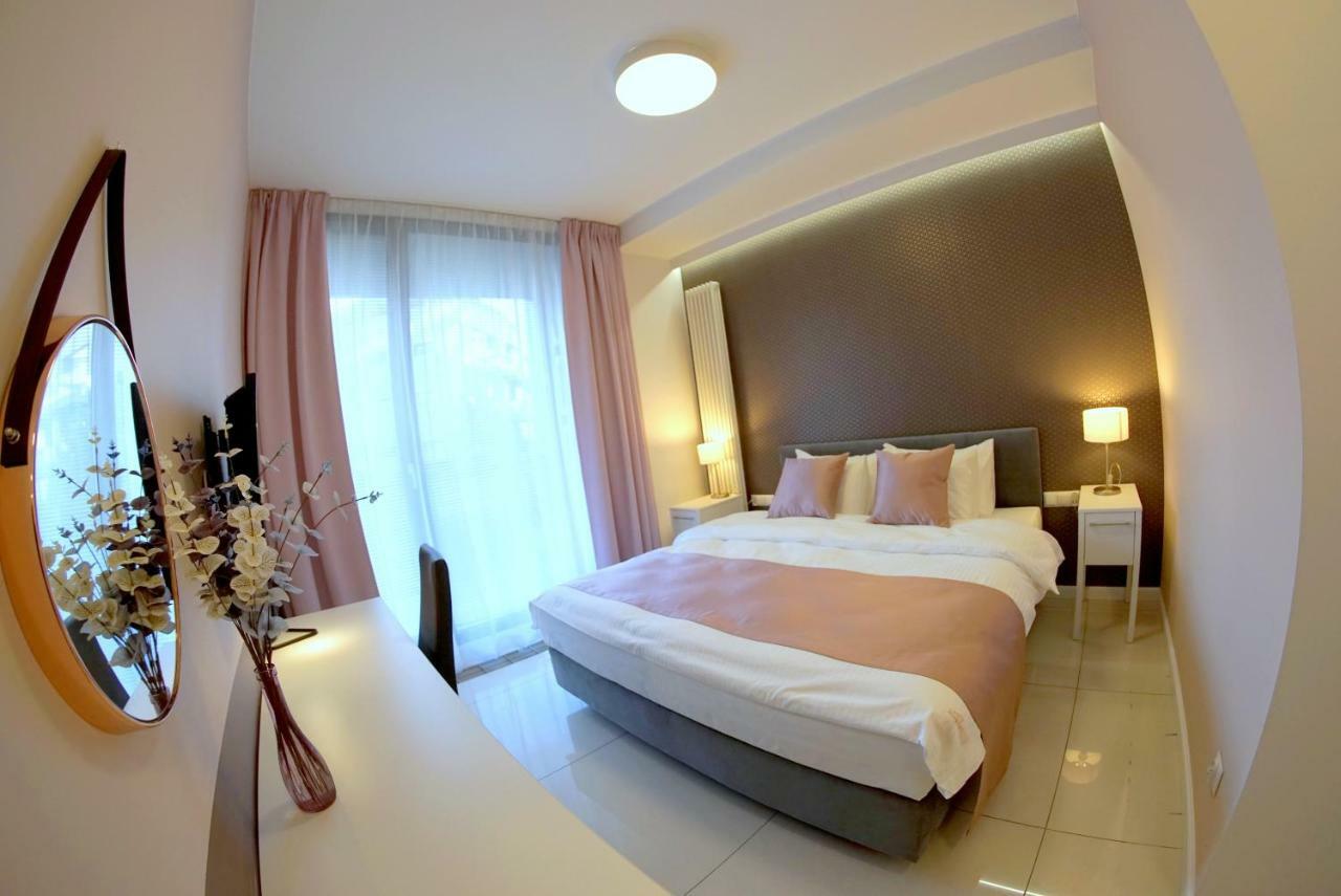 Jessapart - Ochota Apartments Varşovia Exterior foto