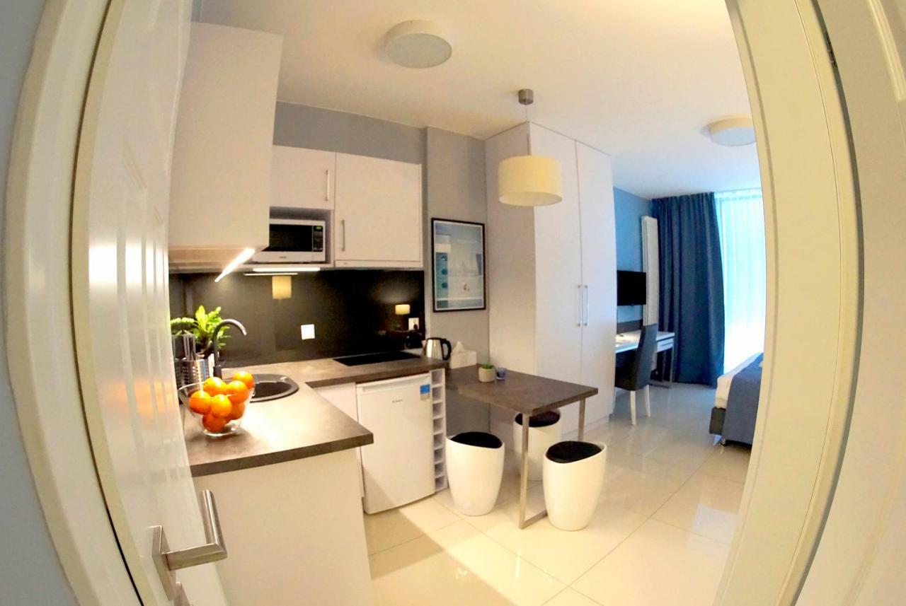 Jessapart - Ochota Apartments Varşovia Exterior foto