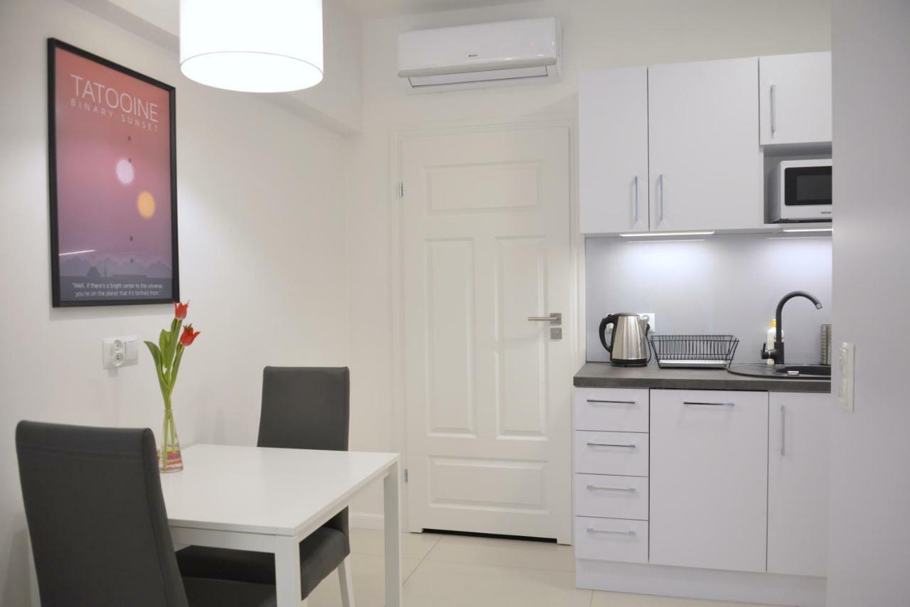 Jessapart - Ochota Apartments Varşovia Exterior foto