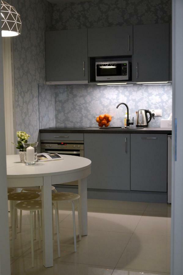 Jessapart - Ochota Apartments Varşovia Exterior foto